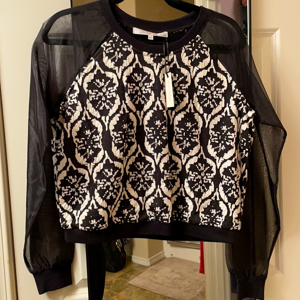 Long sleeve top